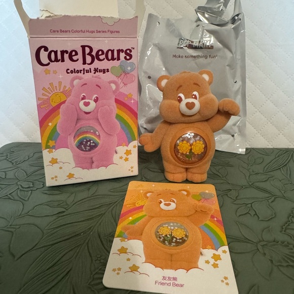 Care Bears Colorful Hugs Blind Box - Picture 4 of 4